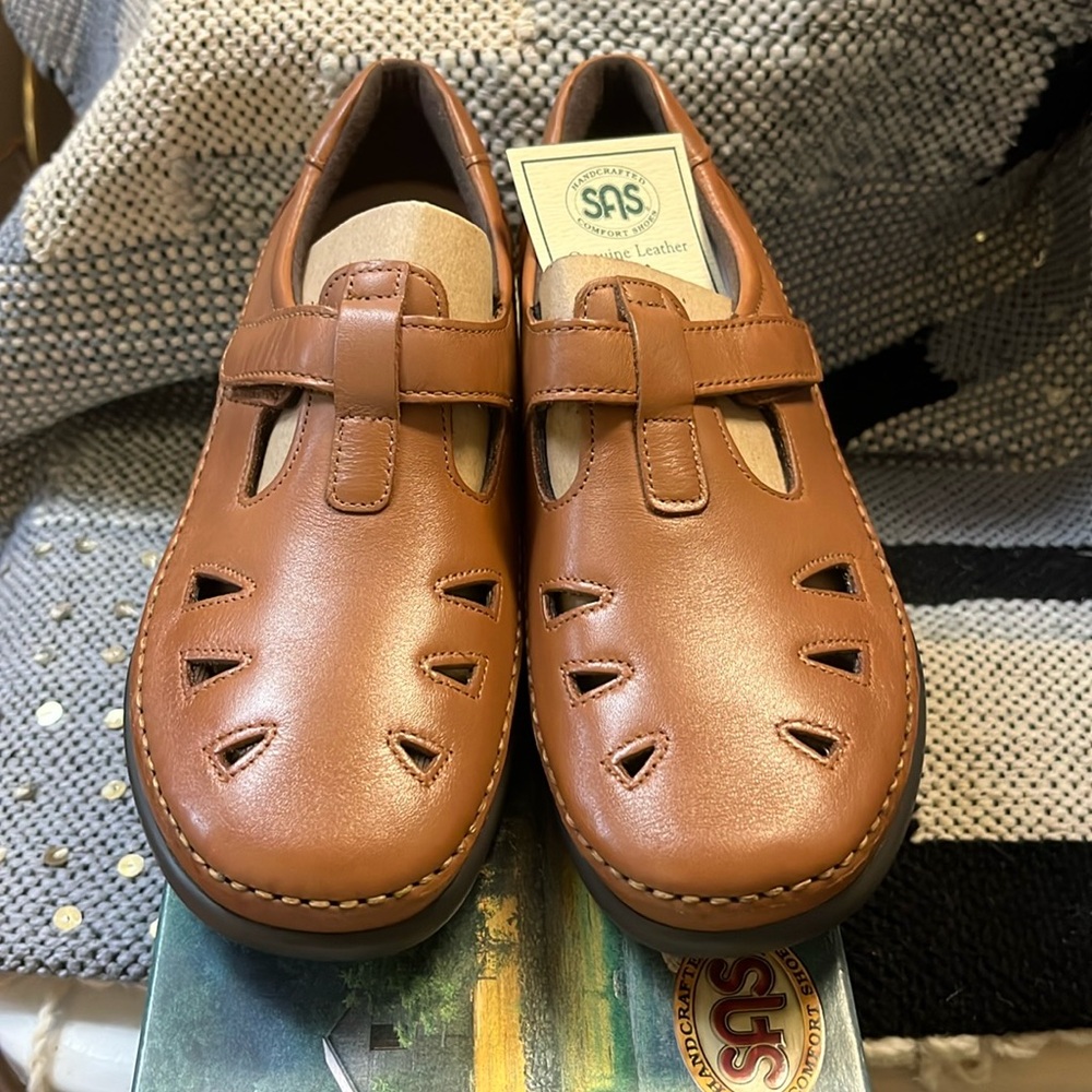 NWB SAS Shoes Women's Roamer Chestnut Comfort Shoe